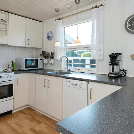 6 Person Holiday Home In Allingabro-By Traum * Rygård Strand